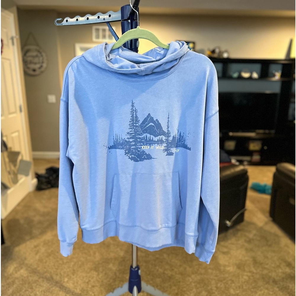 Gerry blueish purple hooded Sweatshirt with place for hands or phone.XL
